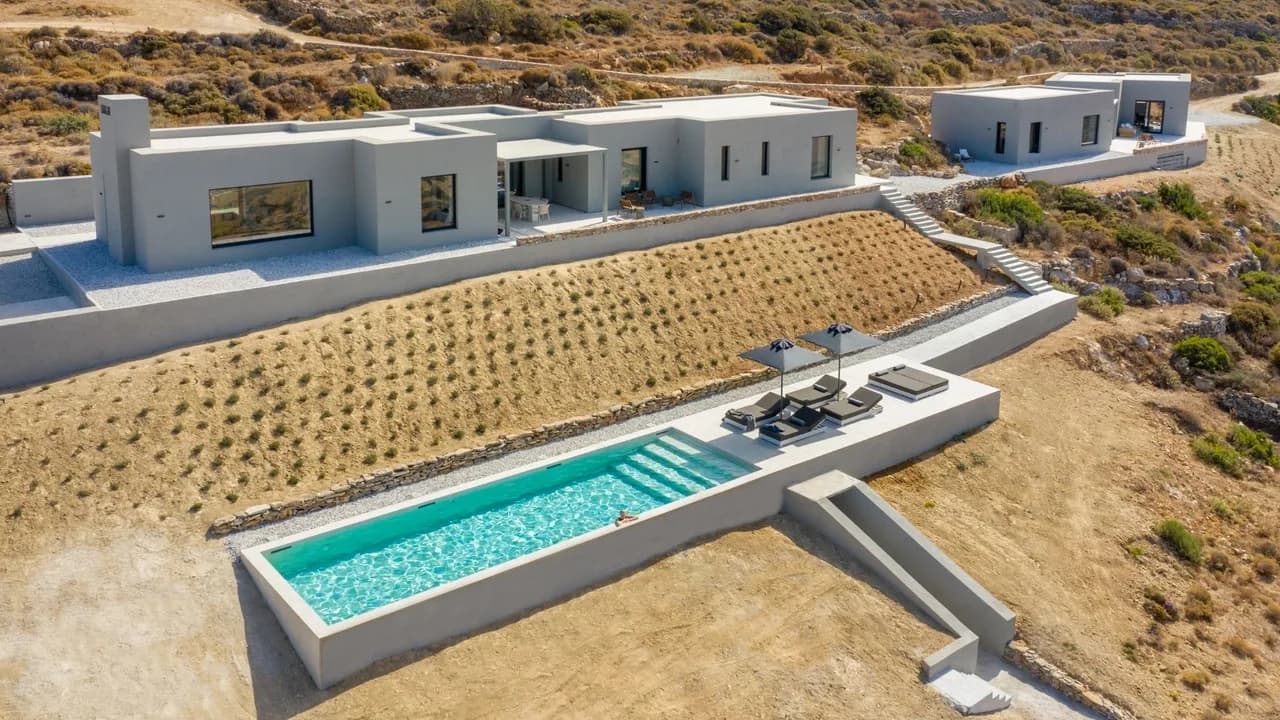 Designer Villa With Serene Garden Retreat