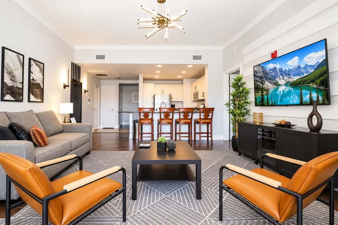 3BR Family Apartment for 8 Peaceful Residential Retreat