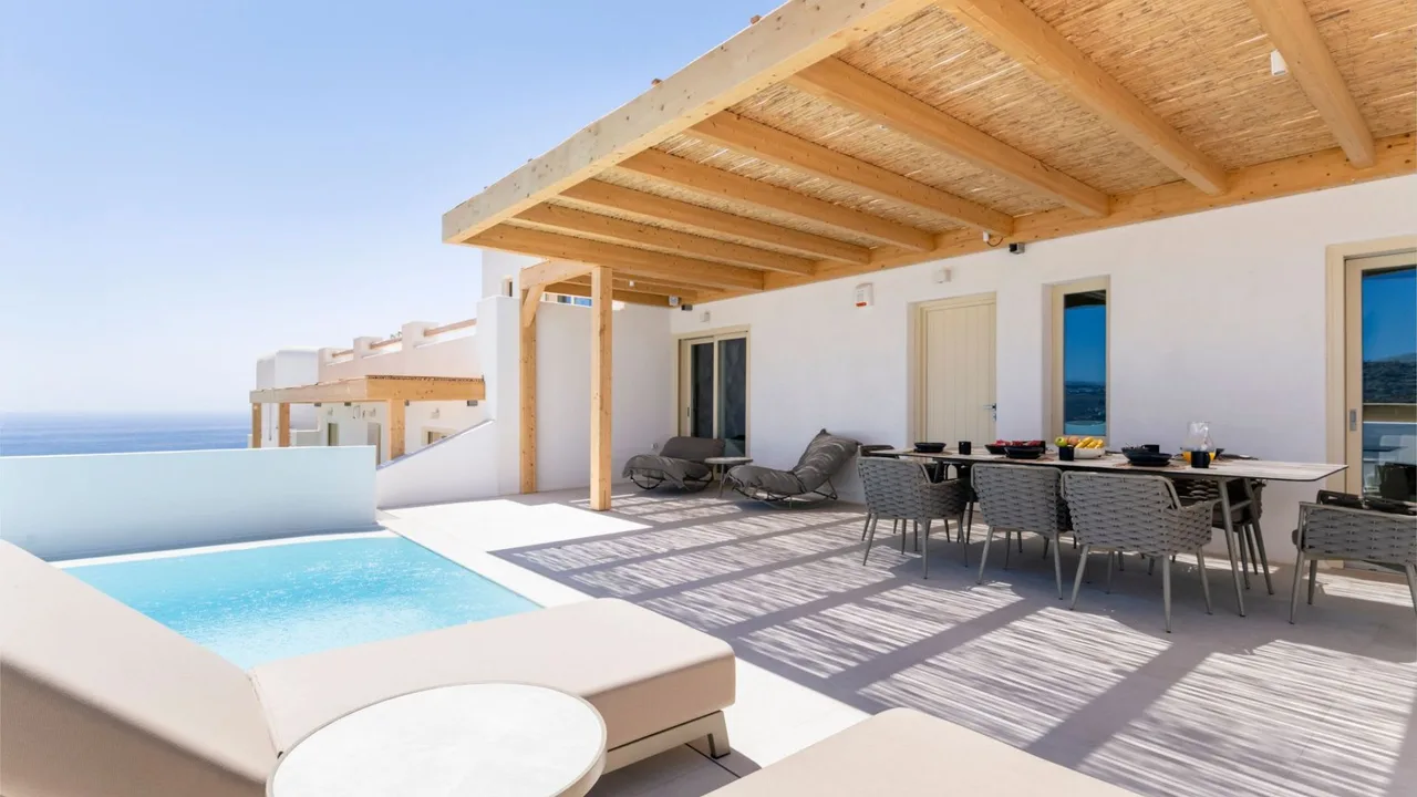 Malersiche Villa mit Meerblick und privatem Pool