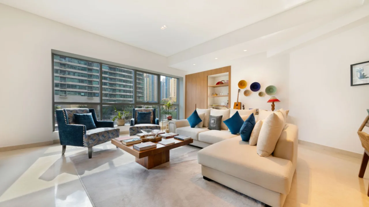 Spacious 3-floor Villa With Marina Views