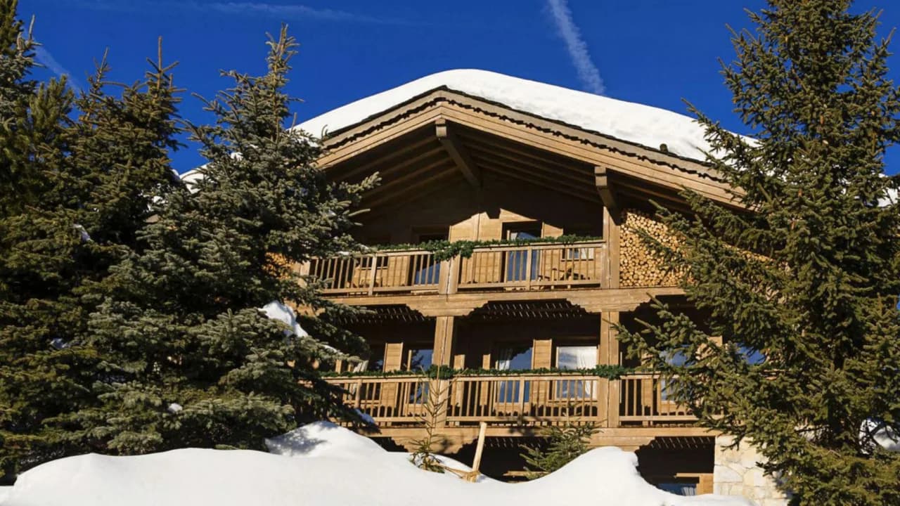 Beautiful Courchevel Chalet With Ski Access
