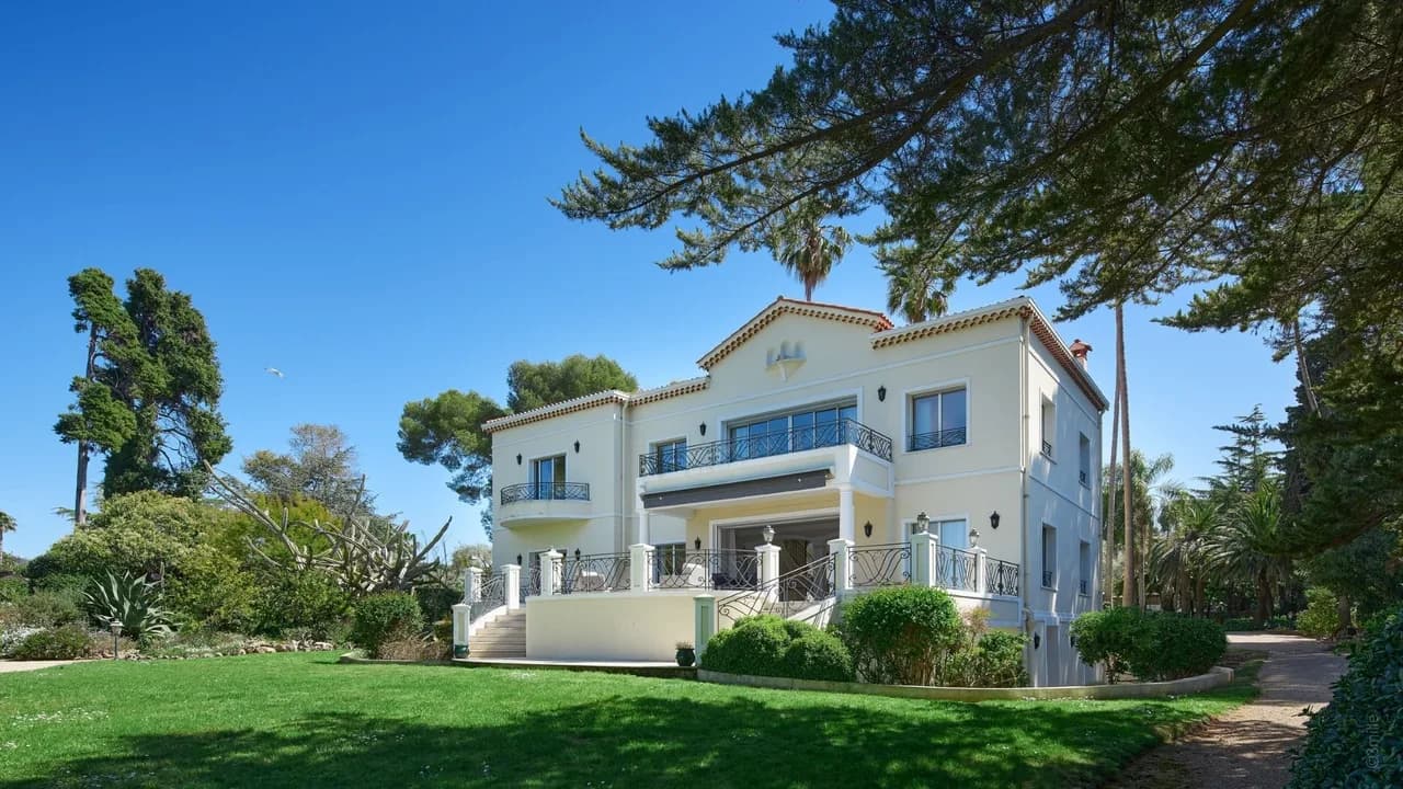 Prestigious Cap d'Antibes Retreat