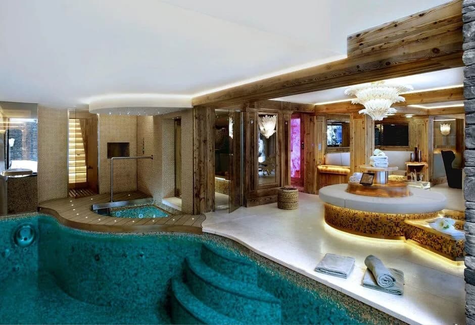 Beautiful Mountain Chalet With Ski Access