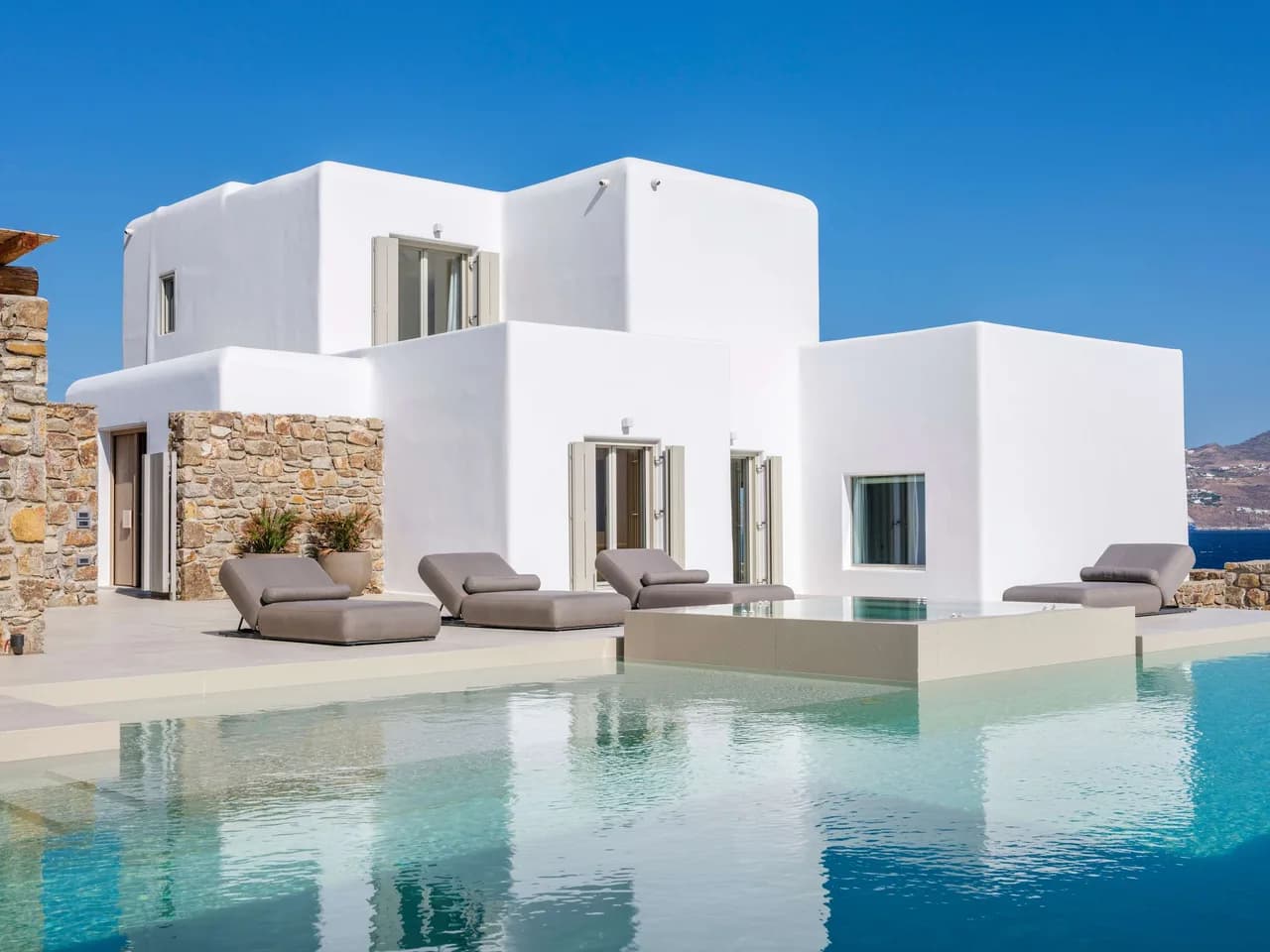 Elegante Villa con Vista al Mar de Mykonos