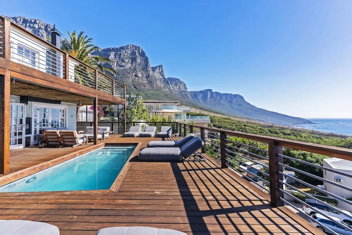Ocean View Pool Villa in Camps Bay