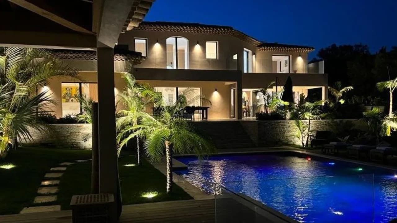 Mediterranean Style With Modern Touch