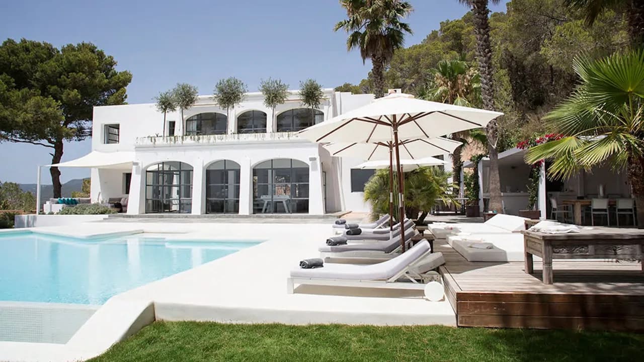 Vistas impresionantes desde una elegante villa