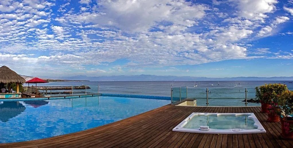Oceanview Two Bedroom Condo in Pontoquito