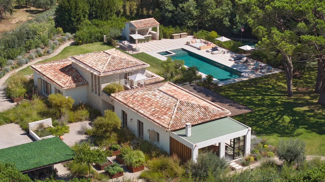 Luxuriöse Villa nur wenige Schritte von Pampelonne entfernt