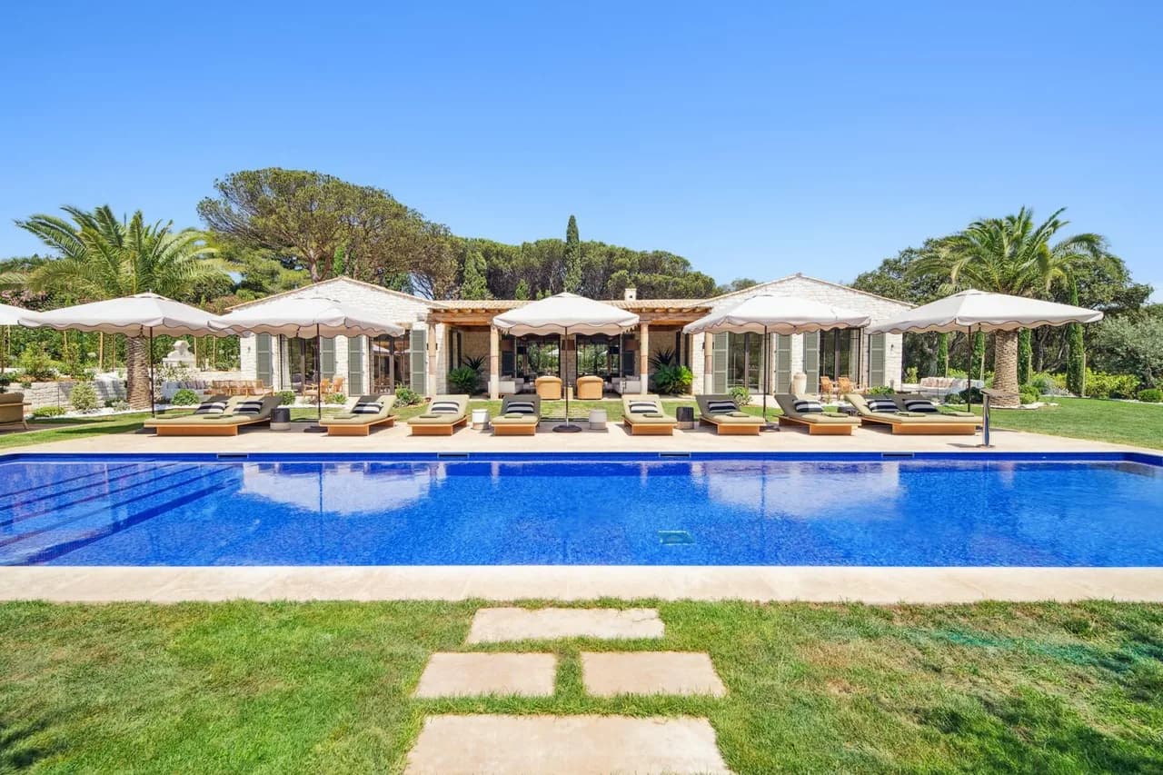 Eleganter Rückzugsort in mediterraner Umgebung
