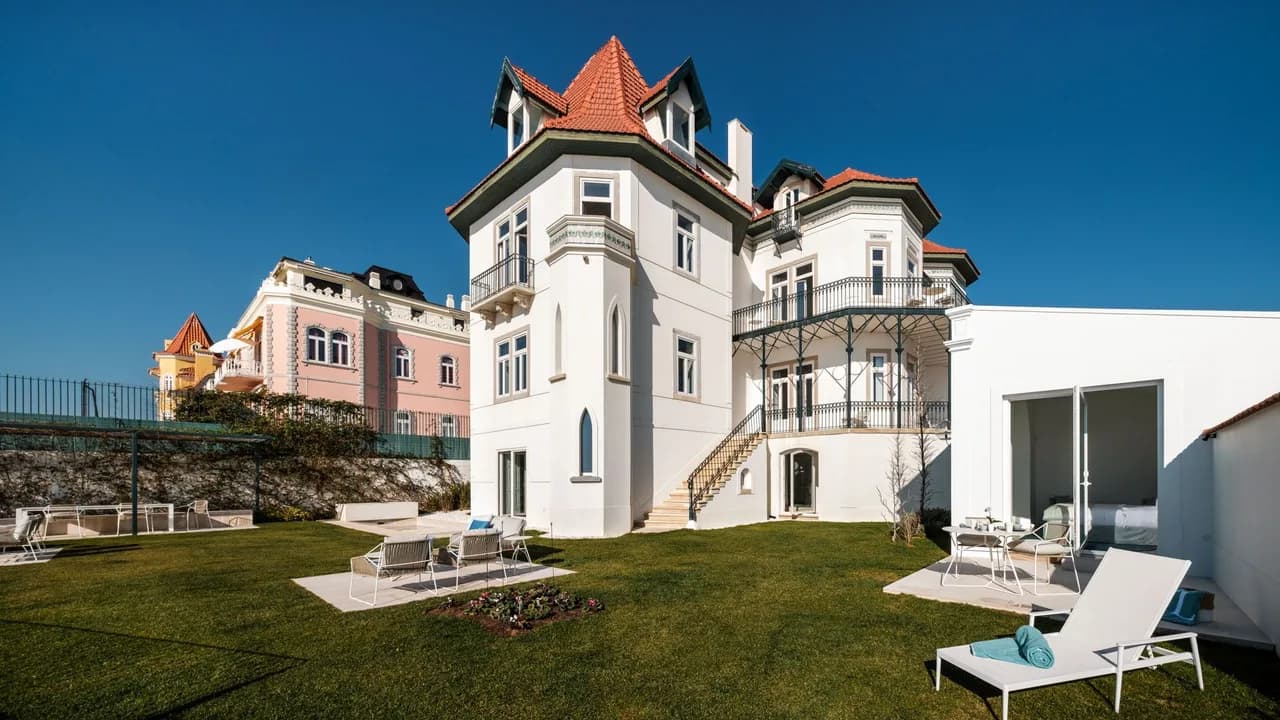 Cascais Mansion Steps From Beach