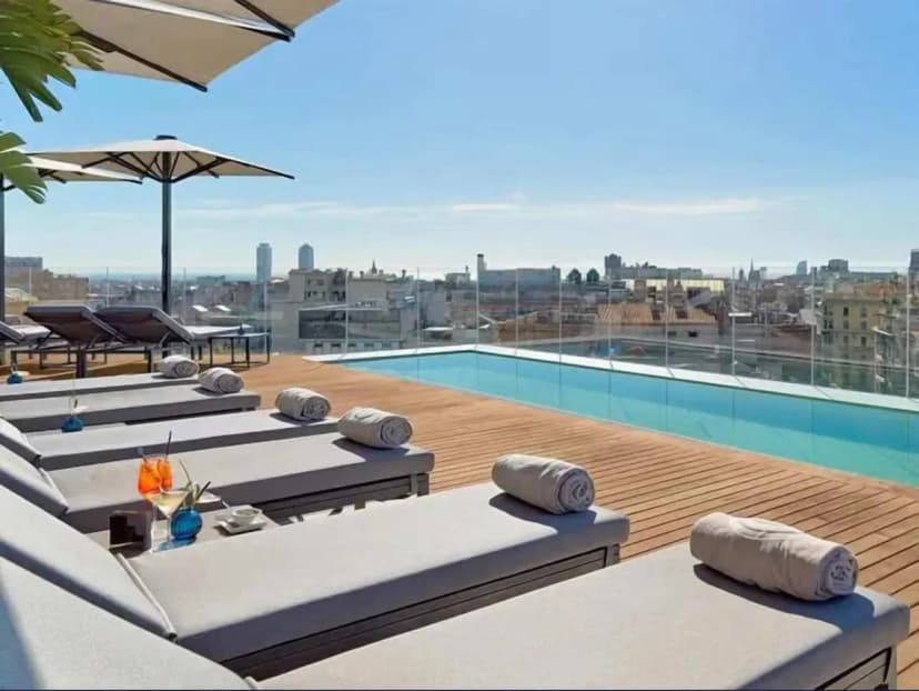 Family-Friendly Apartment with Pool in South End Massachusetts