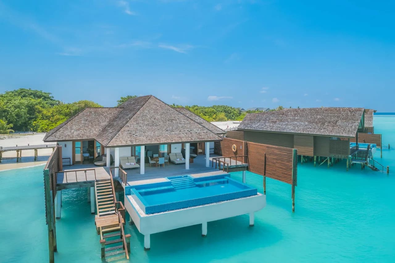 Elevated 2BR Ocean Villa With Pool
