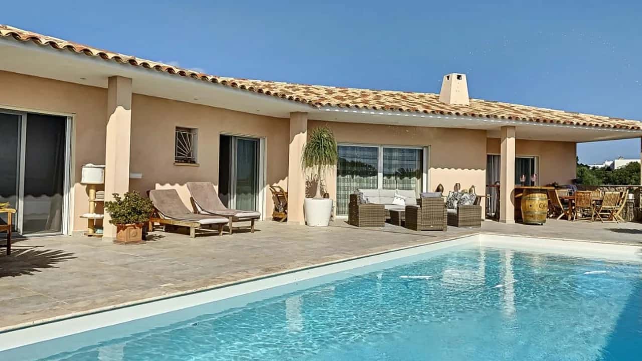 Charming Pool Villa Near Favone Beach