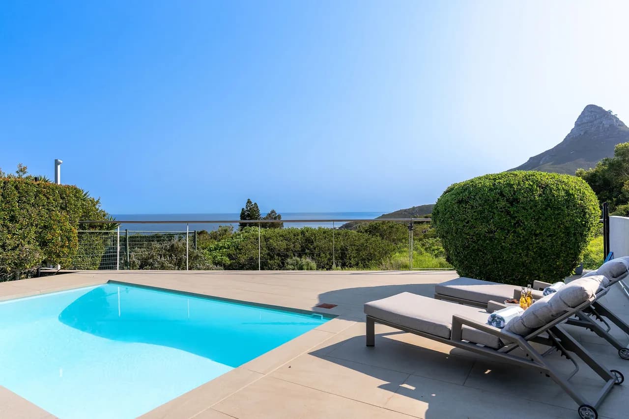Private Pool Townhouse in Camps Bay, Cape Town