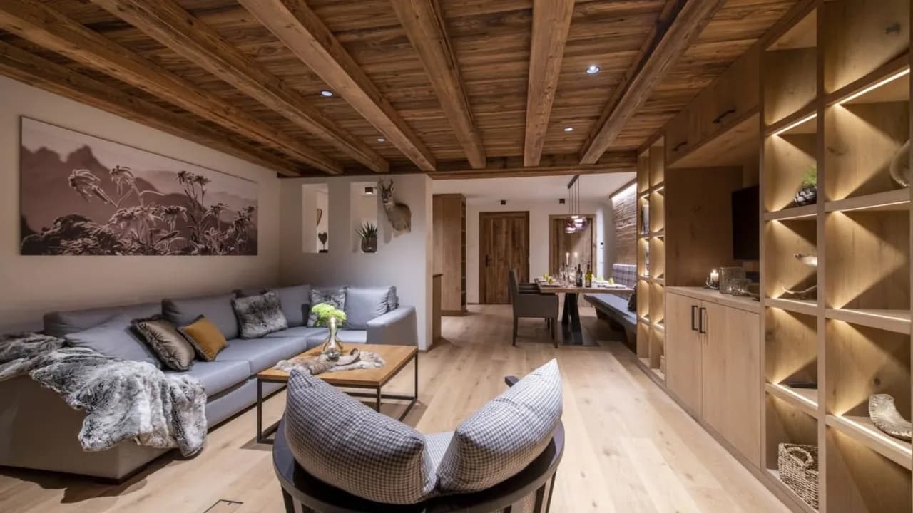 Contemporary Mountain Apartment With Spa Access