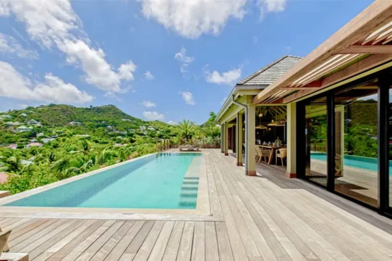 St-Jean Paradise With Breathtaking Views