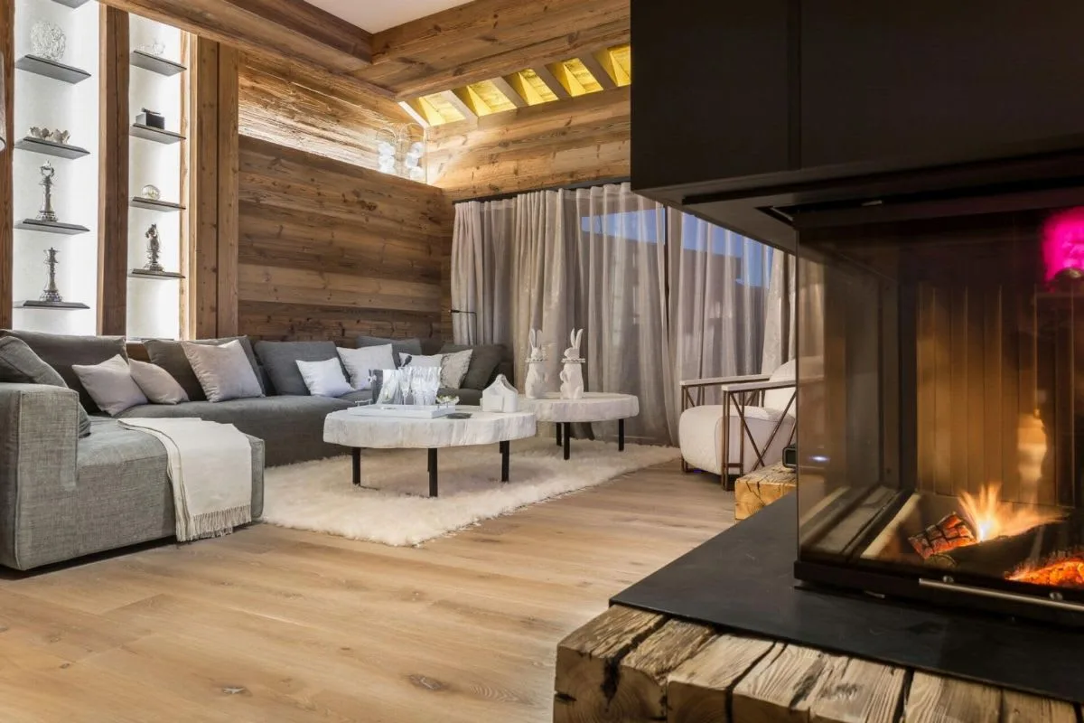 Hermoso Chalet que Combina Madera y Modernidad