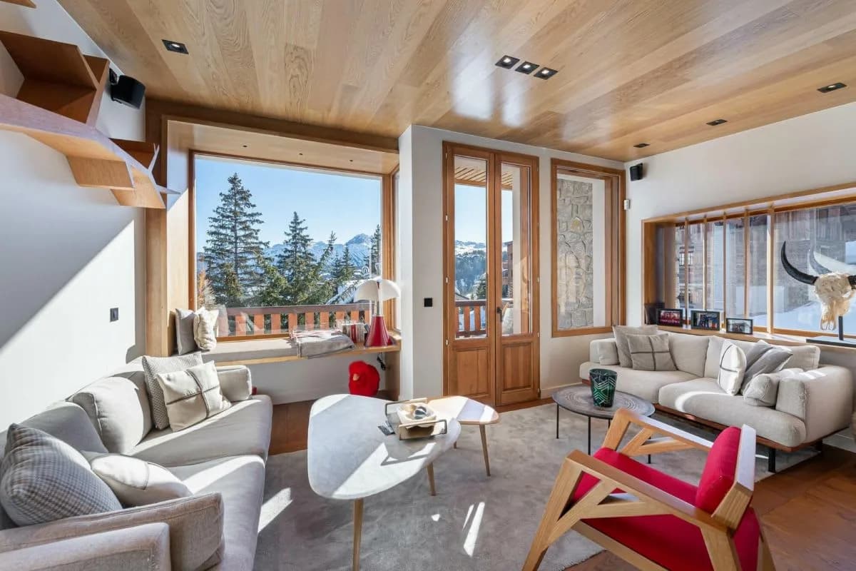 Warm Alpine Home Minutes From Center