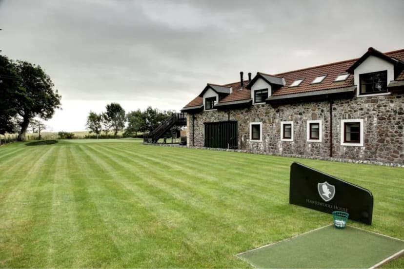 Stylish Countryside Escape With Hydro Spa