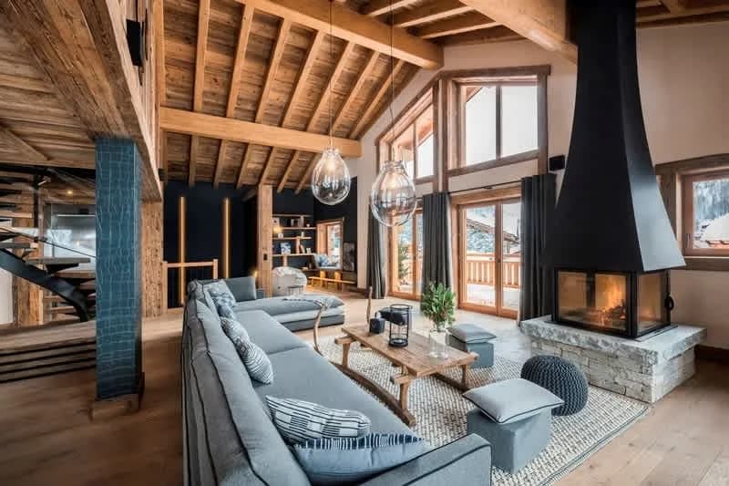Chalet Prestigioso con Piscina y Cine