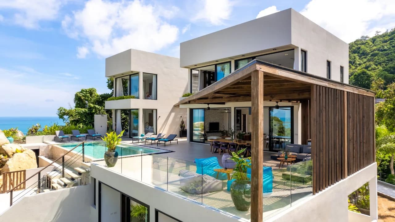 Luxury Island Escape With Pool Views