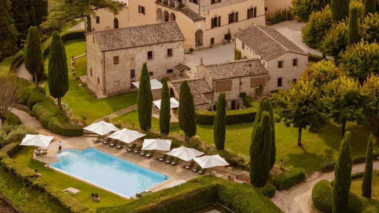 Luxury Tuscan Escape With Pool Views