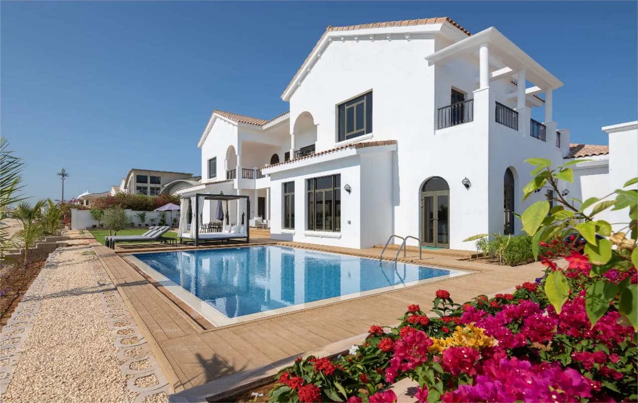 Villa Frente al Mar con Vista al Skyline en The Palm