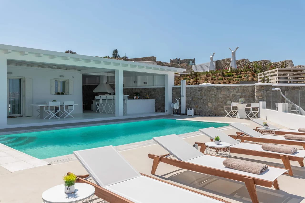 Villa avec Piscine Privée Près de la Plage d'Ornos