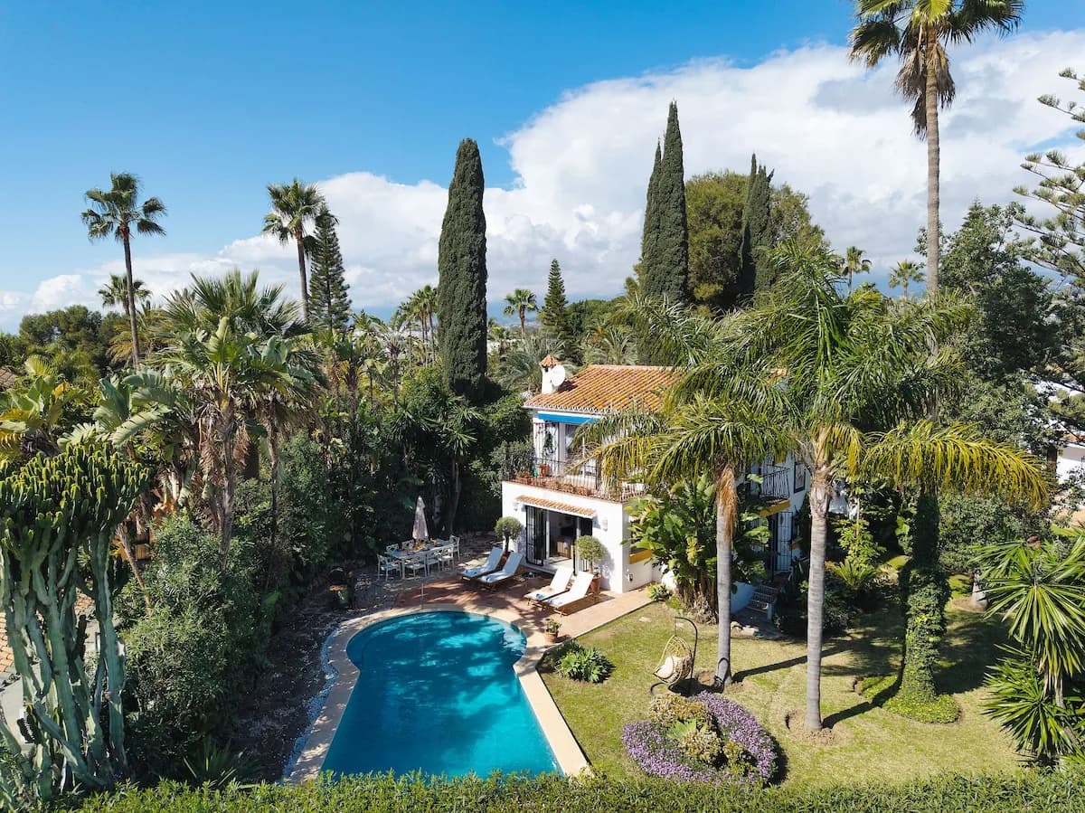 Three Bedroom Villa with Lush Garden in Marbella