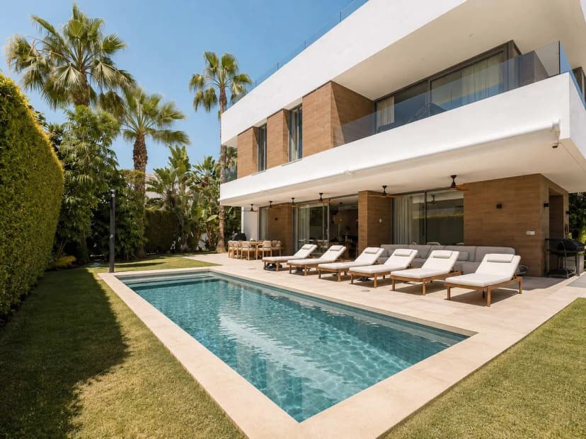 Villa Campanario II Pool Views Modern