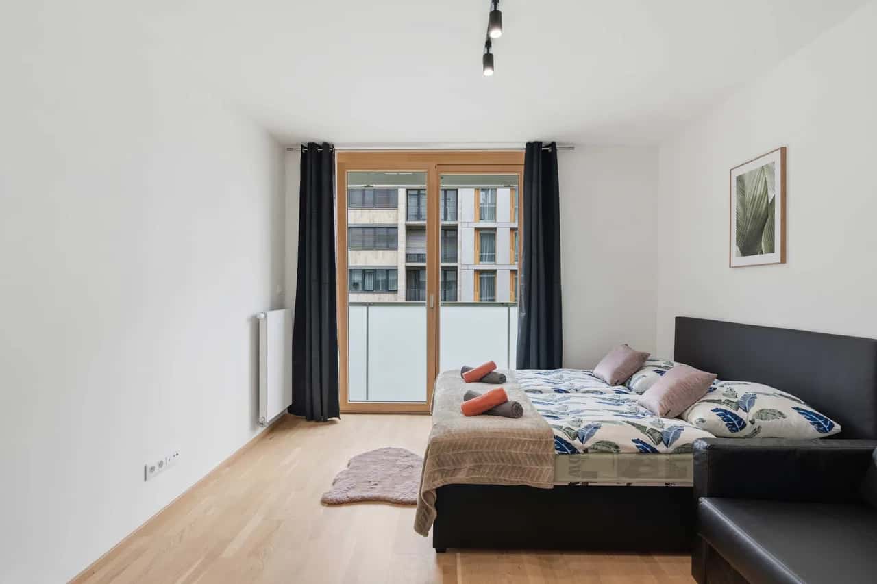 Triple Balcony Residence Apartworld
