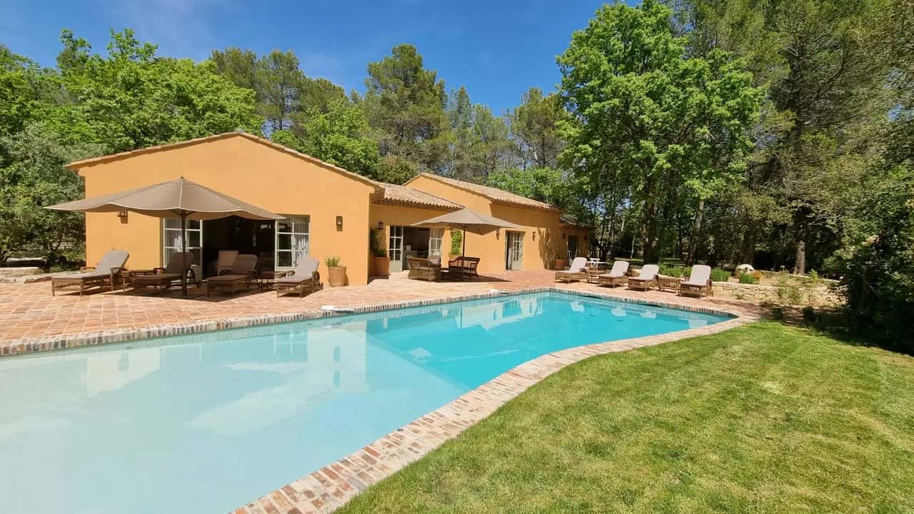 Relaxing Escape Near Saint Tropez Attractions