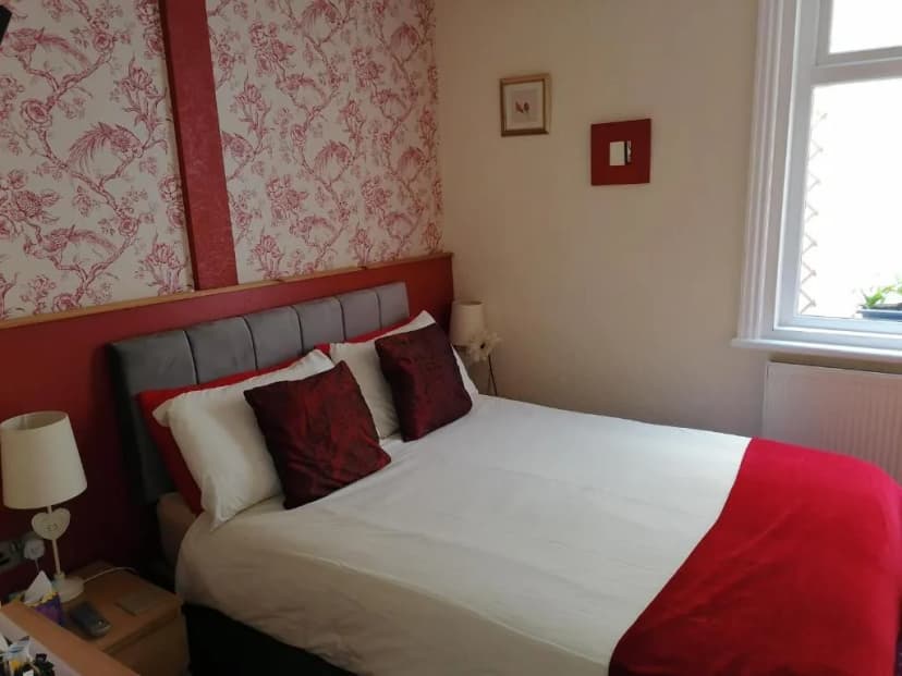 The Manhattan - 9 En-suite Rooms - Large Groups