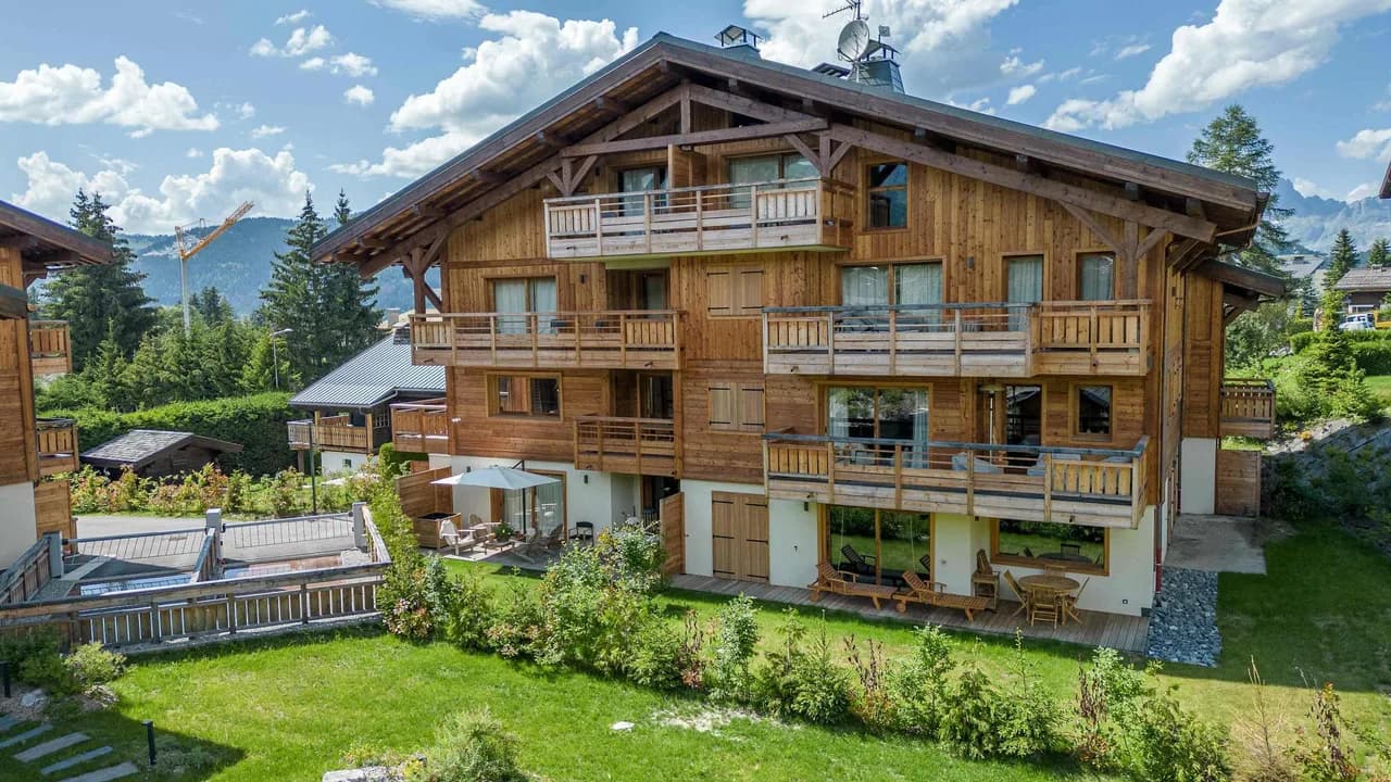 Refined Megève Duplex With Terrace Views