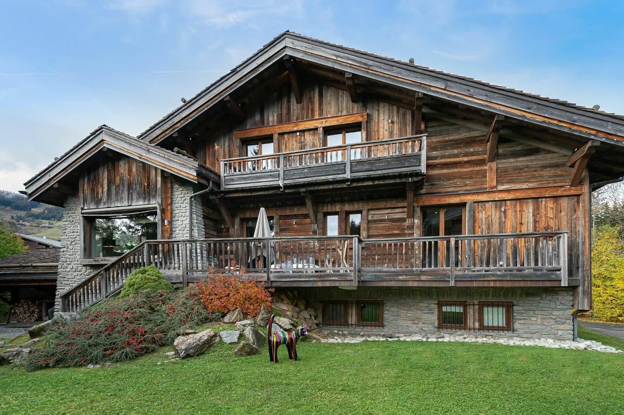 Elegant Six Bedroom Chalet Near Megève