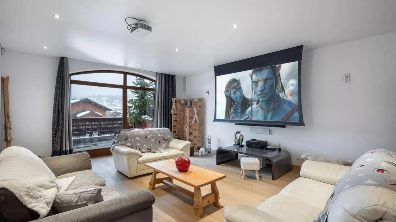 Spacious Mountain Loft With Wellness Amenities