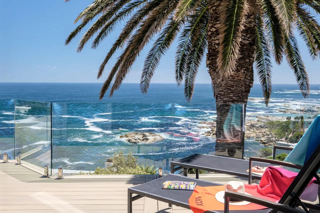 Modern Apartment with Private Pool in Cape Town