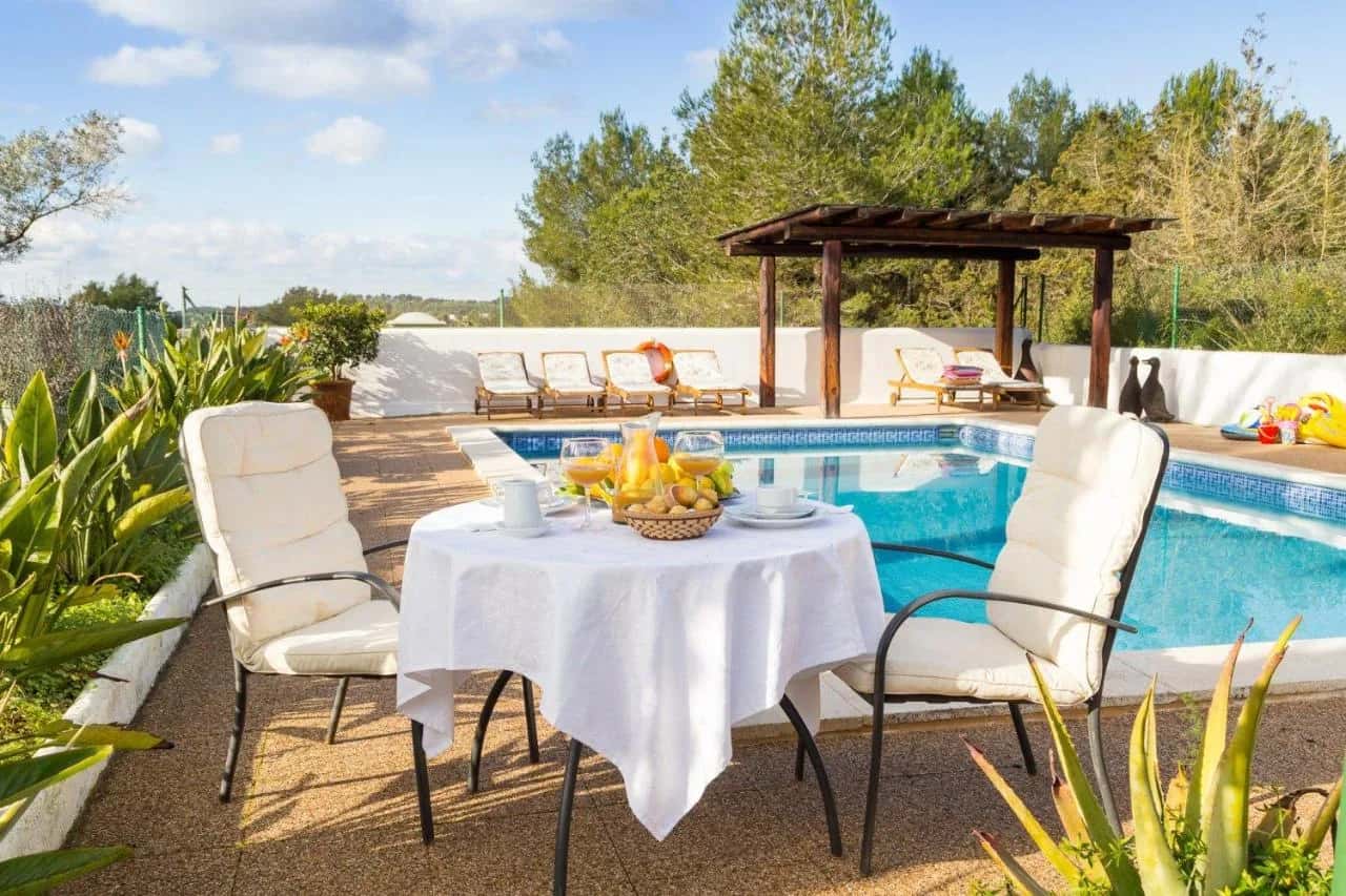 Relaxing Poolside Villa in Ibiza