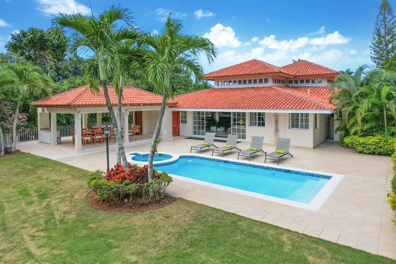 Tropical Pool Villa in La Romana