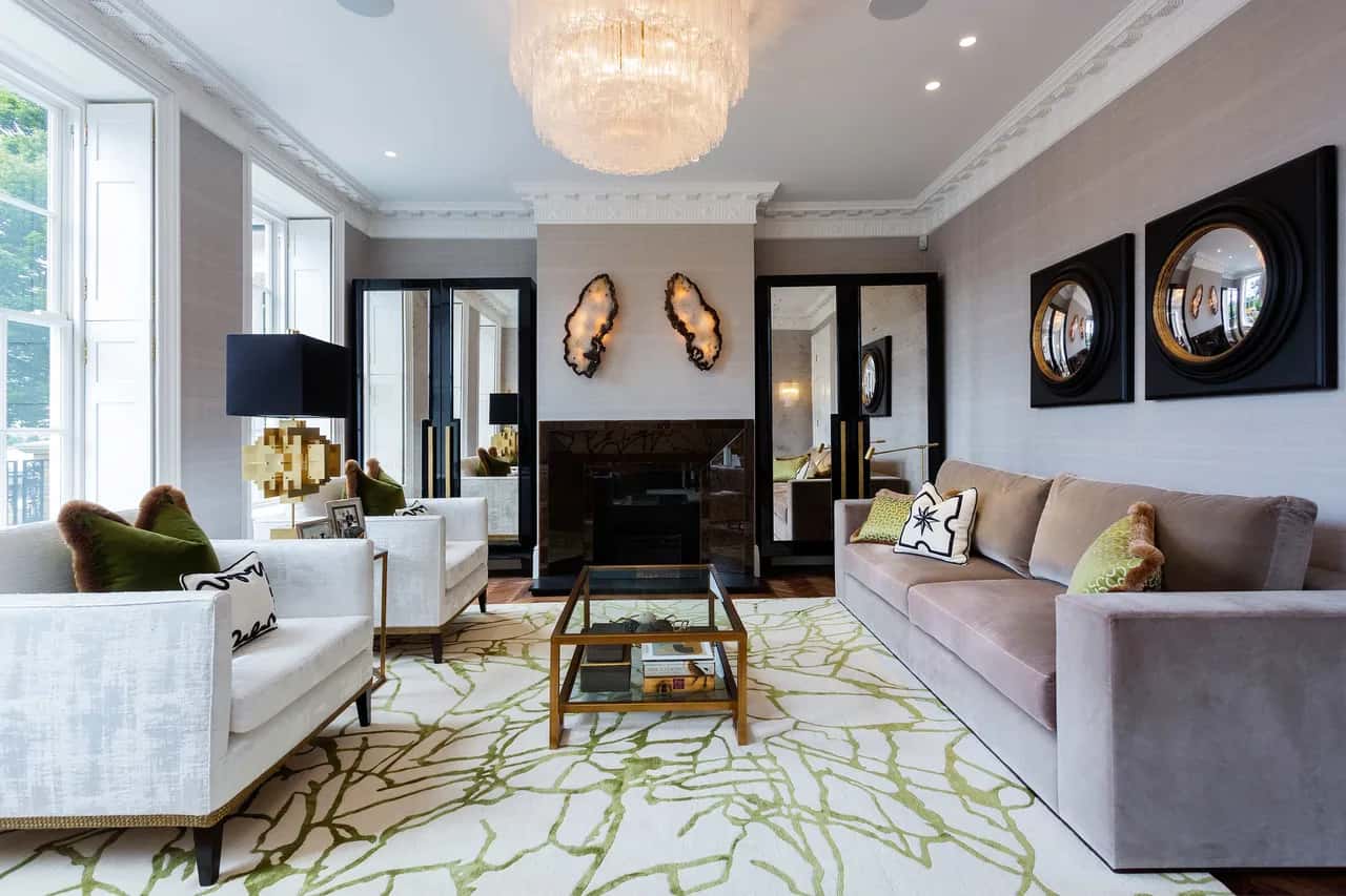 Spacious Seven Bedroom Villa in England