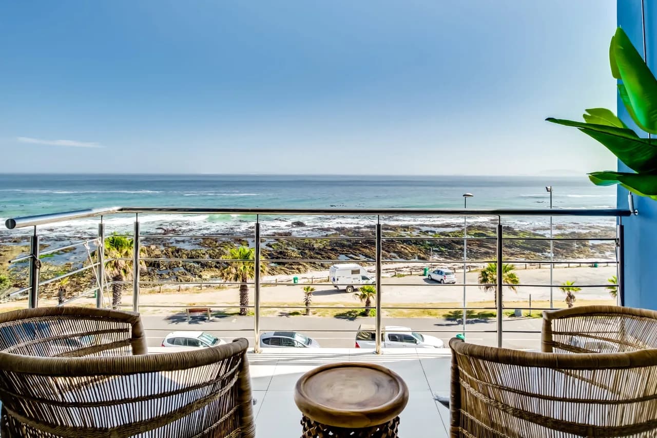 Uninterrupted Ocean Views Villa in Cape Town