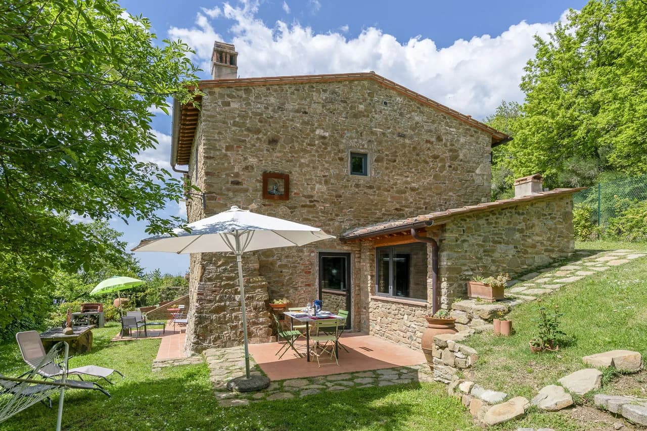 Charming Terrace Villa in Lucolena in Chianti