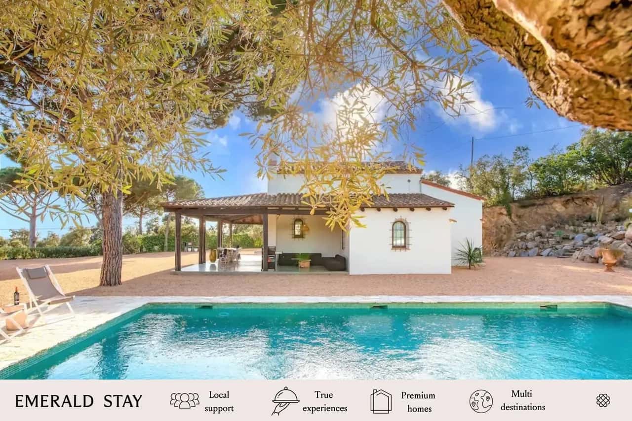Elegante Gartenvilla an der Costa Brava