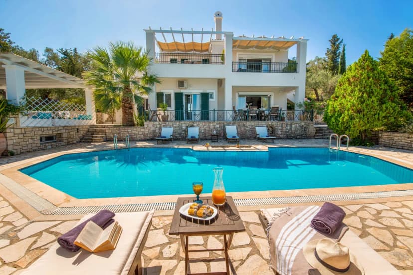 Charming Five Bedroom Villa in Corfu