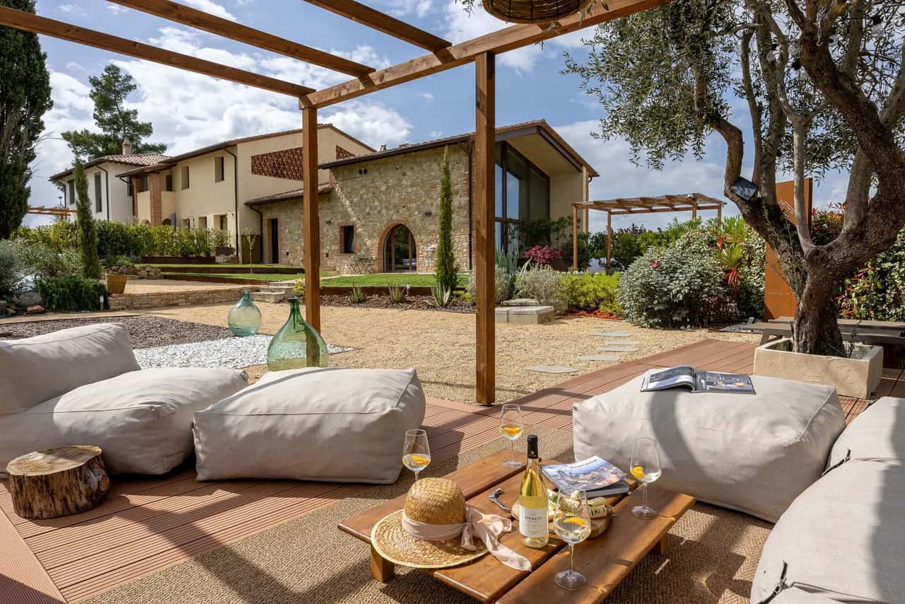 Charming Poolside Apartment in Montaione