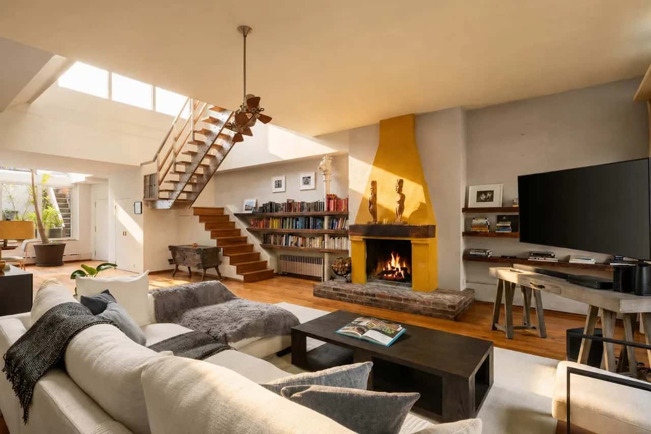 Charming Duplex with Garden in New York City