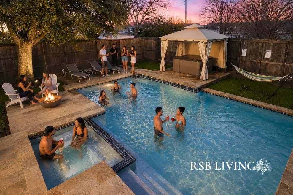 Hochwertiges 6BR/2.5B Haus mit Pool, Whirlpool & Spielzimmer