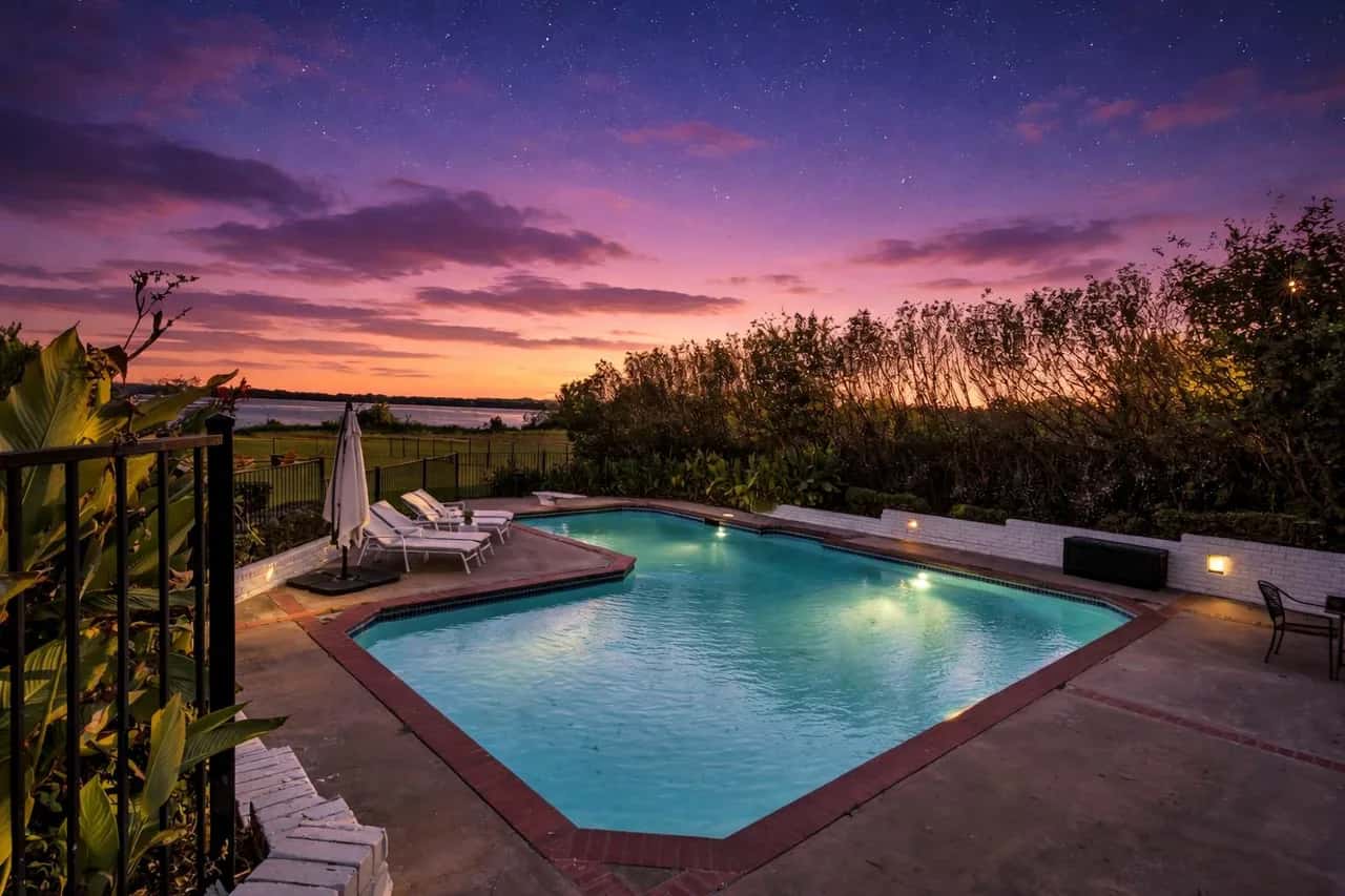 Luxuriöses Seehaus mit 6BR/4.5B, Pool & Whirlpool