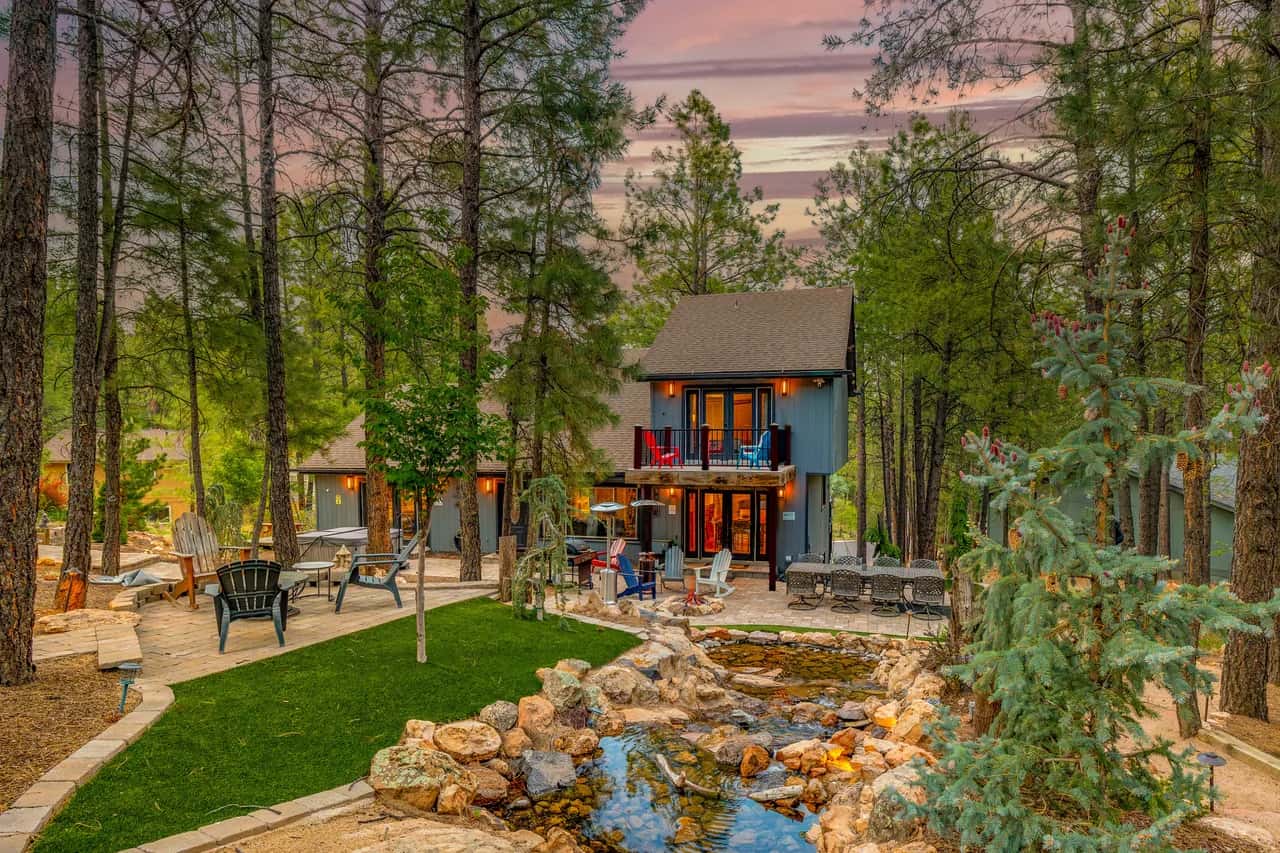Expansive Retreat with Large Deck in Scottsdale